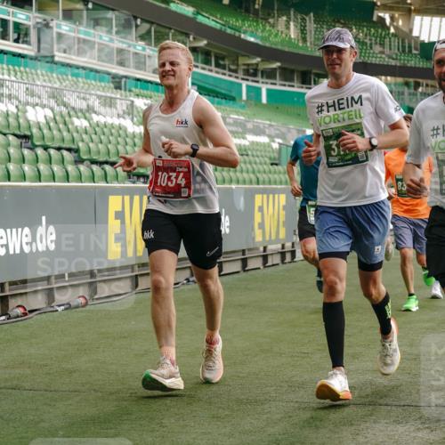13.09.2026 - 21. swb-Marathon Bremen Michael Burmester http://msf.ph/oto/10447315 13.09.2026 12:46:58 Laufen im Stadion 195, 538, 567, 604, 621, 697, 868, 1017, 1034, 1181, 1241, 1277, 1554, 1863, 2021, 2084, 2087, 2266, 2297, 2538, 2646, 2809, 2889, 2956, 3118, 3196, 3284, 3297, 3424, 3520, 3794, 4025, 4110, 4157, 4236, 4239, 4614, 4729, 4777, 4808, 4992, 5024, 5238, 5283, 5674, 5719, 5725, 5803, 5976, 6053, 6686, 6708, 6784, 6815, 7102, 7336, 7538, 7814, 7871, 8060, 8319, 8325, 8331, 8334, 8611, 8621, 8670, 8701, 8756, 8936, 8980, 8983, 9061, 9273, 9495, 9544, 9689, 9813, 9918, 13034, 439 meine-sportfotos.de