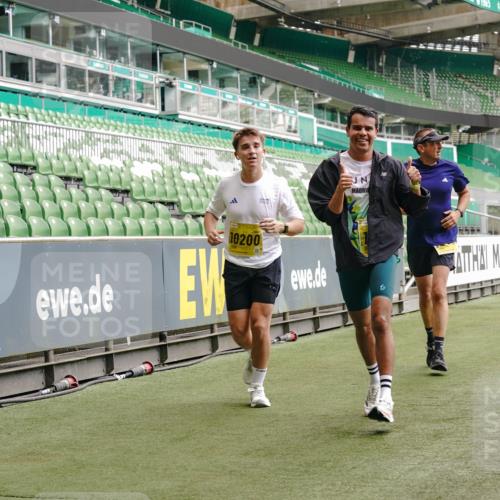 13.09.2026 - 21. swb-Marathon Bremen Michael Burmester http://msf.ph/oto/10447336 13.09.2026 10:29:53 Laufen im Stadion 10162, 10170, 10183, 10193, 10200, 10218, 10233, 10253, 10267, 10304, 10316, 10334, 10339, 10348, 10359, 10381, 10392, 10421, 10426, 10452, 10467, 10515, 10525, 10537, 10538, 10544, 10585, 10588, 10641, 10652, 10709, 10714, 10734, 10739, 10761, 10763, 10764, 10765, 10780, 10808, 10825, 10827, 10835, 10837, 10840, 10862, 10863, 10876, 10884, 10887, 10906, 10910, 10923, 10966, 10984, 10993, 11002, 11005, 11007, 11018, 11035, 11038, 11058, 11109 meine-sportfotos.de