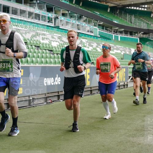 13.09.2026 - 21. swb-Marathon Bremen Michael Burmester http://msf.ph/oto/10447394 13.09.2026 13:08:30 Laufen im Stadion 132, 156, 489, 549, 551, 563, 607, 625, 682, 800, 808, 809, 813, 834, 846, 884, 911, 1025, 1072, 1124, 1150, 1173, 1189, 1210, 1285, 1289, 1322, 1364, 1387, 1395, 1398, 1532, 1559, 1600, 1688, 1831, 1841, 1854, 1880, 1899, 1926, 1938, 2003, 2041, 2070, 2208, 2215, 2219, 2229, 2243, 2283, 2318, 2366, 2380, 2405, 2413, 2429, 2441, 2467, 2492, 2565, 2611, 2635, 2692, 2727, 2731, 2755, 2782, 2802, 2823, 2831, 2841, 2866, 2897, 2911, 2930, 2941, 2949, 2960, 3327, 3437 meine-sportfotos.de