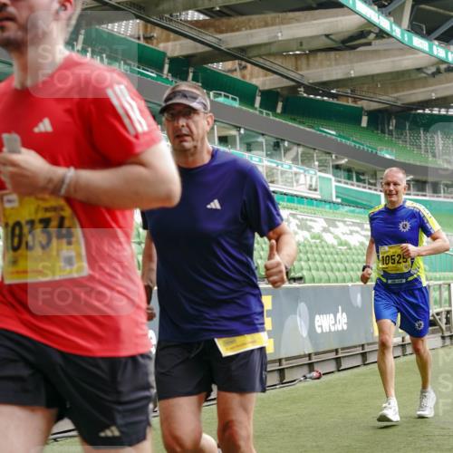 13.09.2026 - 21. swb-Marathon Bremen Michael Burmester http://msf.ph/oto/10447514 13.09.2026 10:29:56 Laufen im Stadion 10162, 10170, 10174, 10183, 10193, 10200, 10218, 10233, 10253, 10267, 10281, 10304, 10316, 10334, 10339, 10348, 10359, 10381, 10392, 10421, 10426, 10452, 10467, 10515, 10525, 10537, 10538, 10585, 10588, 10641, 10652, 10714, 10734, 10739, 10761, 10763, 10764, 10765, 10780, 10808, 10825, 10827, 10835, 10837, 10840, 10862, 10863, 10876, 10884, 10886, 10887, 10906, 10910, 10923, 10966, 10984, 10993, 11002, 11005, 11007, 11018, 11035, 11038, 11109 meine-sportfotos.de