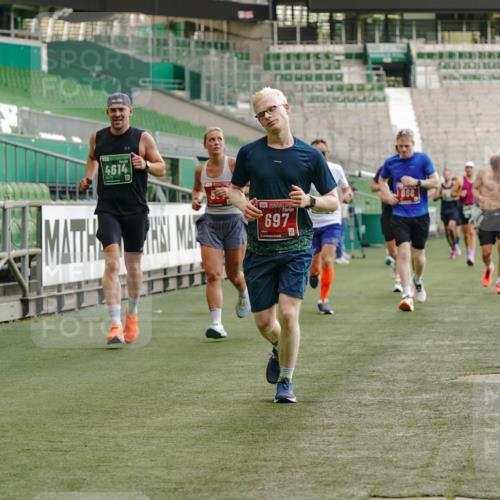 13.09.2026 - 21. swb-Marathon Bremen Michael Burmester http://msf.ph/oto/10447528 13.09.2026 12:47:05 Laufen im Stadion 195, 384, 538, 567, 604, 621, 697, 868, 1017, 1034, 1181, 1241, 1554, 1863, 2021, 2084, 2087, 2266, 2297, 2538, 2646, 2809, 2889, 2956, 3118, 3196, 3242, 3284, 3297, 3424, 3520, 3794, 4025, 4157, 4236, 4239, 4614, 4729, 4777, 4808, 4992, 5024, 5238, 5283, 5674, 5719, 5725, 5803, 5976, 6053, 6686, 6708, 6784, 6815, 7102, 7336, 7538, 7814, 7871, 8060, 8319, 8325, 8331, 8334, 8611, 8621, 8670, 8701, 8756, 8980, 8983, 9061, 9273, 9495, 9544, 9689, 9813, 9918, 13034, 439 meine-sportfotos.de