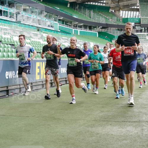 13.09.2026 - 21. swb-Marathon Bremen Michael Burmester http://msf.ph/oto/10447699 13.09.2026 13:08:38 Laufen im Stadion 132, 383, 489, 532, 549, 551, 563, 607, 625, 682, 800, 808, 809, 813, 834, 846, 884, 911, 1025, 1072, 1124, 1150, 1173, 1189, 1210, 1285, 1289, 1322, 1364, 1387, 1395, 1398, 1532, 1559, 1600, 1688, 1831, 1841, 1854, 1880, 1899, 1926, 2003, 2041, 2070, 2208, 2215, 2229, 2243, 2283, 2366, 2380, 2405, 2413, 2429, 2441, 2467, 2492, 2565, 2611, 2635, 2692, 2727, 2731, 2755, 2782, 2802, 2823, 2831, 2841, 2866, 2897, 2930, 2931, 2941, 2949, 3327, 3437 meine-sportfotos.de