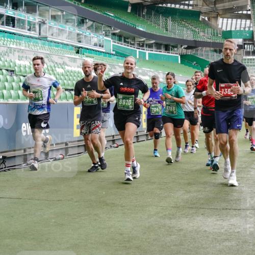 13.09.2026 - 21. swb-Marathon Bremen Michael Burmester http://msf.ph/oto/10447733 13.09.2026 13:08:38 Laufen im Stadion 132, 383, 489, 532, 549, 551, 563, 607, 625, 682, 800, 808, 809, 813, 834, 846, 884, 911, 1025, 1072, 1124, 1150, 1173, 1189, 1210, 1285, 1289, 1322, 1364, 1387, 1395, 1398, 1532, 1559, 1600, 1688, 1831, 1841, 1854, 1880, 1899, 1926, 2003, 2041, 2070, 2208, 2215, 2229, 2243, 2283, 2366, 2380, 2405, 2413, 2429, 2441, 2467, 2492, 2565, 2611, 2635, 2692, 2727, 2731, 2755, 2782, 2802, 2823, 2831, 2841, 2866, 2897, 2930, 2931, 2941, 2949, 3327, 3437 meine-sportfotos.de