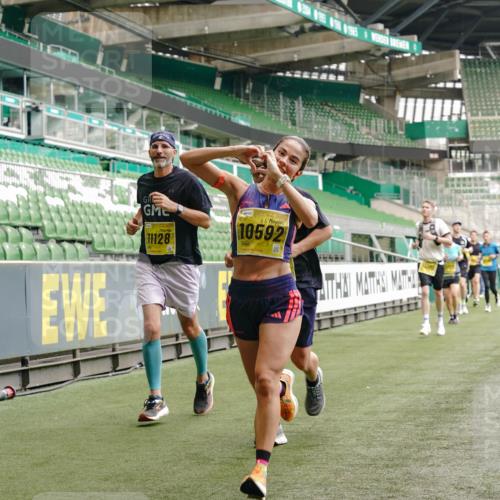 13.09.2026 - 21. swb-Marathon Bremen Michael Burmester http://msf.ph/oto/10447815 13.09.2026 10:30:02 Laufen im Stadion 10162, 10170, 10174, 10183, 10193, 10200, 10218, 10233, 10253, 10267, 10281, 10304, 10334, 10339, 10348, 10359, 10381, 10392, 10421, 10426, 10452, 10467, 10515, 10525, 10537, 10585, 10588, 10641, 10652, 10714, 10734, 10739, 10761, 10763, 10764, 10765, 10780, 10808, 10825, 10827, 10835, 10837, 10840, 10862, 10863, 10876, 10884, 10886, 10887, 10906, 10910, 10923, 10966, 10984, 11002, 11005, 11007, 11018, 11035, 11038, 11109 meine-sportfotos.de
