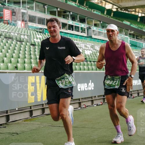 13.09.2026 - 21. swb-Marathon Bremen Michael Burmester http://msf.ph/oto/10447963 13.09.2026 12:47:18 Laufen im Stadion 195, 384, 538, 567, 604, 621, 697, 868, 1034, 1181, 1241, 1554, 2021, 2087, 2266, 2297, 2538, 2646, 2809, 2889, 2956, 3118, 3196, 3242, 3284, 3297, 3424, 3466, 3520, 3794, 4025, 4236, 4239, 4614, 4729, 4777, 4808, 4992, 5024, 5238, 5283, 5674, 5719, 5725, 5803, 5976, 6025, 6053, 6686, 6708, 6784, 6815, 7102, 7538, 7803, 7814, 7871, 8060, 8319, 8325, 8331, 8334, 8611, 8621, 8670, 8701, 8980, 8983, 9010, 9061, 9495, 9544, 9689, 9813, 9918, 13034 meine-sportfotos.de
