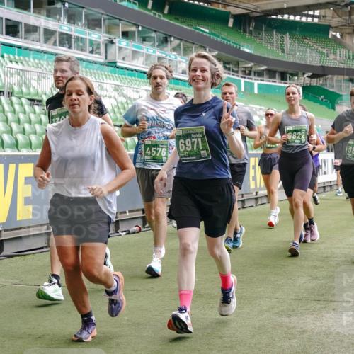 13.09.2026 - 21. swb-Marathon Bremen Michael Burmester http://msf.ph/oto/10448010 13.09.2026 13:08:42 Laufen im Stadion 383, 489, 532, 549, 551, 563, 607, 625, 682, 800, 808, 809, 813, 846, 884, 898, 911, 1025, 1072, 1124, 1150, 1173, 1189, 1210, 1285, 1289, 1322, 1364, 1387, 1395, 1398, 1532, 1559, 1600, 1688, 1831, 1841, 1854, 1880, 1899, 2003, 2041, 2070, 2208, 2215, 2229, 2243, 2283, 2366, 2380, 2405, 2413, 2429, 2441, 2467, 2492, 2565, 2611, 2635, 2692, 2727, 2731, 2755, 2782, 2802, 2823, 2831, 2841, 2866, 2897, 2930, 2931, 2941, 2949, 3327, 3437, 3707 meine-sportfotos.de