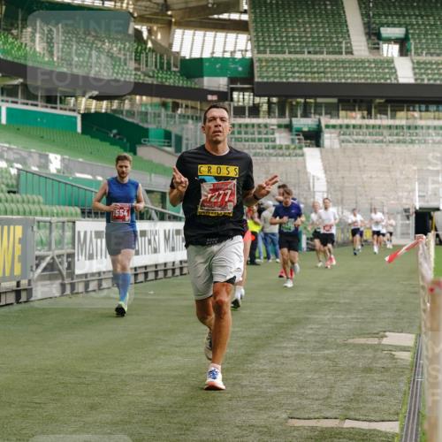 13.09.2026 - 21. swb-Marathon Bremen Michael Burmester http://msf.ph/oto/10448043 13.09.2026 12:47:21 Laufen im Stadion 195, 384, 538, 567, 604, 621, 697, 868, 889, 1034, 1181, 1241, 1554, 2021, 2087, 2266, 2297, 2538, 2646, 2809, 2889, 2956, 3118, 3196, 3242, 3284, 3297, 3424, 3466, 3520, 3794, 3910, 4025, 4236, 4239, 4614, 4729, 4777, 4808, 4992, 5024, 5238, 5283, 5674, 5719, 5725, 5803, 5976, 6025, 6053, 6058, 6686, 6708, 6784, 6815, 7102, 7538, 7803, 7814, 7871, 8060, 8319, 8325, 8331, 8334, 8611, 8621, 8670, 8701, 8980, 8983, 9010, 9061, 9495, 9544, 9689, 9813, 9918, 13034 meine-sportfotos.de