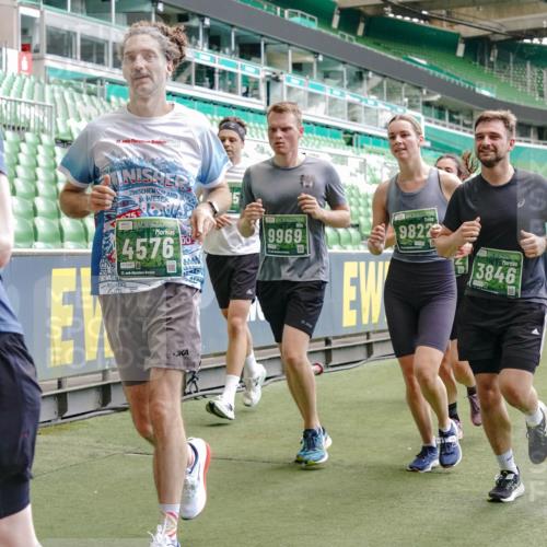 13.09.2026 - 21. swb-Marathon Bremen Michael Burmester http://msf.ph/oto/10448066 13.09.2026 13:08:43 Laufen im Stadion 383, 489, 532, 549, 551, 563, 607, 625, 682, 800, 808, 809, 813, 846, 884, 898, 911, 1025, 1072, 1124, 1150, 1173, 1189, 1210, 1285, 1289, 1322, 1364, 1387, 1395, 1398, 1532, 1559, 1600, 1688, 1831, 1841, 1854, 1880, 1899, 2003, 2041, 2070, 2208, 2215, 2229, 2243, 2283, 2366, 2380, 2405, 2413, 2429, 2441, 2467, 2471, 2492, 2565, 2611, 2635, 2692, 2727, 2731, 2755, 2782, 2802, 2823, 2831, 2841, 2866, 2897, 2930, 2931, 2941, 2949, 3316, 3327, 3437, 3707 meine-sportfotos.de