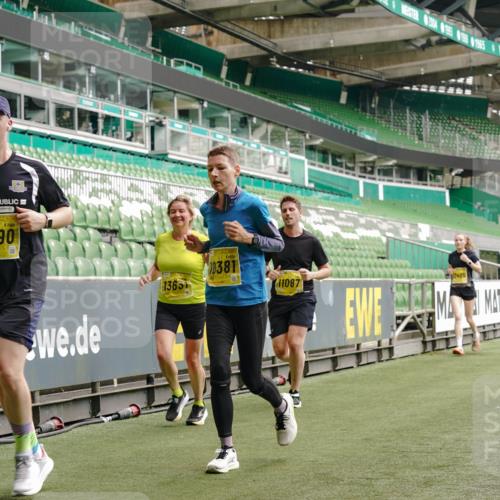 13.09.2026 - 21. swb-Marathon Bremen Michael Burmester http://msf.ph/oto/10448181 13.09.2026 10:30:11 Laufen im Stadion 10162, 10170, 10174, 10183, 10193, 10200, 10218, 10227, 10233, 10253, 10281, 10304, 10334, 10339, 10348, 10359, 10381, 10392, 10426, 10448, 10452, 10467, 10515, 10525, 10537, 10585, 10588, 10641, 10652, 10714, 10734, 10757, 10761, 10763, 10764, 10765, 10780, 10808, 10821, 10822, 10825, 10827, 10837, 10838, 10840, 10862, 10863, 10876, 10884, 10886, 10887, 10906, 10910, 10923, 10966, 10984, 11002, 11007, 11018, 11038, 11109 meine-sportfotos.de