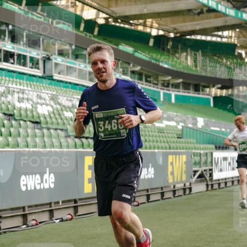 13.09.2026 - 21. swb-Marathon Bremen Michael Burmester http://msf.ph/oto/10448253 13.09.2026 12:47:29 Laufen im Stadion 382, 384, 538, 567, 604, 621, 697, 868, 889, 1034, 1181, 1554, 1872, 2021, 2087, 2266, 2538, 2646, 2809, 2956, 3118, 3196, 3242, 3284, 3297, 3424, 3466, 3520, 3794, 3910, 4025, 4236, 4239, 4614, 4712, 4729, 4777, 4808, 4992, 5024, 5238, 5283, 5674, 5725, 5803, 5976, 6025, 6053, 6058, 6686, 6708, 6784, 6815, 7102, 7399, 7538, 7803, 7814, 7871, 8060, 8334, 8611, 8621, 8670, 8701, 8706, 8980, 8981, 8983, 9010, 9061, 9495, 9544, 9689, 9813, 9918, 13034 meine-sportfotos.de