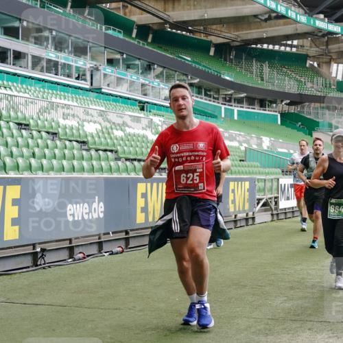 13.09.2026 - 21. swb-Marathon Bremen Michael Burmester http://msf.ph/oto/10448420 13.09.2026 13:08:50 Laufen im Stadion 383, 391, 489, 532, 549, 551, 563, 625, 682, 800, 808, 809, 813, 884, 898, 911, 1025, 1072, 1124, 1150, 1173, 1210, 1285, 1289, 1322, 1364, 1395, 1398, 1532, 1559, 1688, 1831, 1854, 1880, 1899, 2003, 2041, 2208, 2215, 2229, 2243, 2283, 2366, 2380, 2405, 2413, 2429, 2441, 2467, 2471, 2492, 2525, 2565, 2611, 2635, 2692, 2727, 2782, 2802, 2823, 2831, 2841, 2866, 2897, 2930, 2931, 2941, 2949, 3032, 3316, 3327, 3333, 3398, 3437, 3707, 109 meine-sportfotos.de
