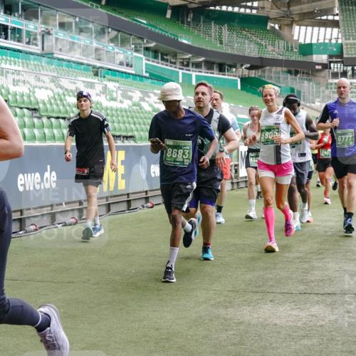 13.09.2026 - 21. swb-Marathon Bremen Michael Burmester http://msf.ph/oto/10448584 13.09.2026 13:08:53 Laufen im Stadion 383, 391, 489, 532, 549, 551, 563, 625, 682, 800, 808, 809, 813, 884, 898, 911, 1025, 1072, 1124, 1150, 1173, 1210, 1285, 1289, 1322, 1364, 1395, 1398, 1532, 1559, 1688, 1831, 1854, 1880, 1899, 2003, 2041, 2208, 2215, 2229, 2243, 2283, 2366, 2380, 2405, 2413, 2429, 2441, 2467, 2471, 2492, 2525, 2565, 2611, 2635, 2692, 2727, 2782, 2802, 2823, 2831, 2841, 2866, 2897, 2930, 2931, 2941, 2949, 3032, 3316, 3327, 3333, 3398, 3437, 3707, 3769, 109 meine-sportfotos.de
