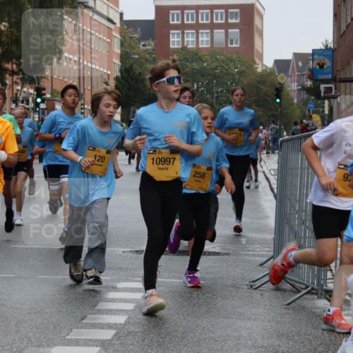 13.09.2026 - Kiel Lauf Markus Tischler http://msf.ph/oto/10448599 13.09.2026 08:53:29 Fleethörn 9880, 2122, 840, 120, 98, 10997, 39, 258, 9, 8006 meine-sportfotos.de