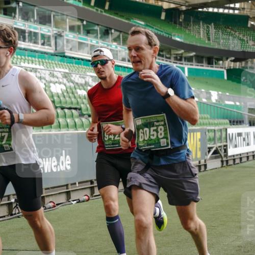 13.09.2026 - 21. swb-Marathon Bremen Michael Burmester http://msf.ph/oto/10448662 13.09.2026 12:47:54 Laufen im Stadion 382, 384, 538, 604, 621, 826, 868, 889, 1349, 1554, 1872, 1925, 2021, 2266, 2538, 2605, 2646, 2809, 2844, 2956, 3110, 3118, 3127, 3196, 3242, 3284, 3297, 3424, 3466, 3520, 3794, 3910, 4025, 4236, 4239, 4614, 4712, 4729, 4777, 4808, 4992, 5024, 5725, 5803, 5976, 6025, 6053, 6058, 6686, 6708, 6784, 6815, 6951, 7064, 7102, 7399, 7538, 7636, 7803, 7814, 7871, 8060, 8334, 8611, 8621, 8706, 8877, 8973, 8980, 8981, 8983, 9010, 9061, 9429, 9544, 9689, 9813, 9918, 13034 meine-sportfotos.de