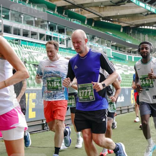 13.09.2026 - 21. swb-Marathon Bremen Michael Burmester http://msf.ph/oto/10448767 13.09.2026 13:08:55 Laufen im Stadion 383, 391, 532, 549, 551, 563, 625, 682, 800, 808, 809, 813, 884, 898, 911, 1025, 1072, 1124, 1150, 1173, 1210, 1285, 1289, 1322, 1364, 1395, 1398, 1532, 1559, 1688, 1831, 1854, 1880, 1899, 2003, 2041, 2208, 2215, 2229, 2243, 2366, 2380, 2405, 2413, 2429, 2441, 2467, 2471, 2492, 2525, 2565, 2594, 2611, 2635, 2692, 2727, 2782, 2802, 2823, 2831, 2841, 2866, 2897, 2930, 2931, 2941, 2949, 3032, 3316, 3327, 3333, 3398, 3437, 3707, 3769, 109 meine-sportfotos.de