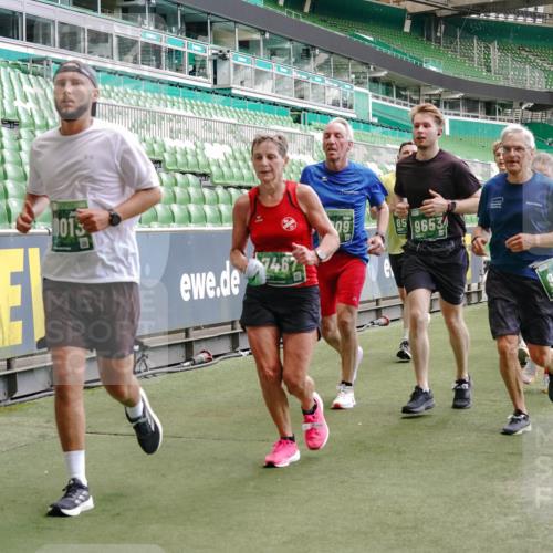 13.09.2026 - 21. swb-Marathon Bremen Michael Burmester http://msf.ph/oto/10448893 13.09.2026 13:08:57 Laufen im Stadion 383, 391, 532, 549, 551, 563, 625, 682, 800, 808, 809, 813, 884, 898, 911, 1025, 1072, 1124, 1150, 1173, 1210, 1285, 1289, 1322, 1364, 1395, 1398, 1532, 1559, 1688, 1831, 1880, 1899, 2003, 2041, 2208, 2215, 2229, 2243, 2366, 2380, 2405, 2413, 2429, 2441, 2467, 2471, 2492, 2525, 2565, 2594, 2611, 2635, 2692, 2727, 2782, 2802, 2823, 2831, 2841, 2866, 2897, 2930, 2931, 2941, 2949, 3032, 3316, 3327, 3333, 3398, 3437, 3707, 3769, 109 meine-sportfotos.de