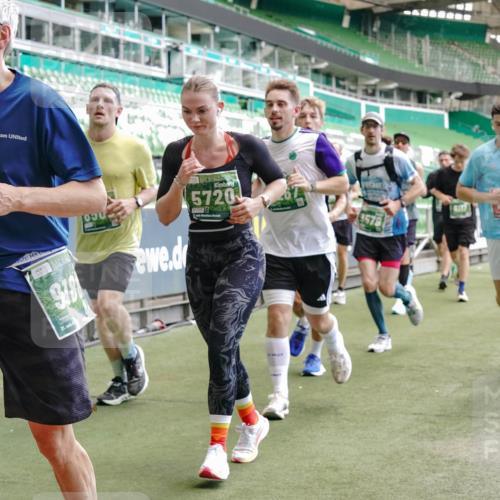 13.09.2026 - 21. swb-Marathon Bremen Michael Burmester http://msf.ph/oto/10449027 13.09.2026 13:08:59 Laufen im Stadion 164, 383, 391, 532, 549, 551, 563, 625, 800, 808, 809, 813, 884, 898, 911, 1025, 1072, 1124, 1150, 1173, 1210, 1285, 1289, 1322, 1364, 1395, 1398, 1532, 1559, 1688, 1831, 1880, 1899, 2003, 2041, 2208, 2215, 2229, 2232, 2243, 2366, 2380, 2405, 2413, 2429, 2441, 2467, 2471, 2492, 2525, 2565, 2594, 2611, 2635, 2692, 2727, 2782, 2802, 2823, 2831, 2841, 2866, 2897, 2930, 2931, 2941, 2949, 3032, 3316, 3327, 3333, 3398, 3437, 3707, 3769, 109 meine-sportfotos.de