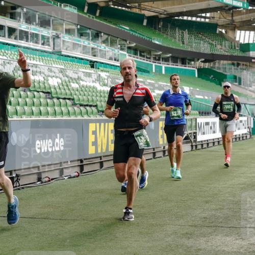 13.09.2026 - 21. swb-Marathon Bremen Michael Burmester http://msf.ph/oto/10449109 13.09.2026 12:48:13 Laufen im Stadion 382, 384, 572, 621, 826, 868, 889, 1349, 1554, 1872, 1925, 2266, 2287, 2538, 2605, 2646, 2844, 2956, 3110, 3118, 3127, 3196, 3242, 3276, 3284, 3297, 3424, 3466, 3520, 3794, 3910, 4025, 4082, 4239, 4614, 4712, 4729, 4732, 4808, 4898, 4992, 5424, 5517, 5725, 5803, 5976, 6025, 6053, 6058, 6686, 6708, 6784, 6951, 7064, 7102, 7399, 7538, 7636, 7803, 7814, 7871, 7876, 8060, 8334, 8611, 8621, 8706, 8877, 8973, 8980, 8981, 9010, 9035, 9061, 9429, 9689, 9918 meine-sportfotos.de