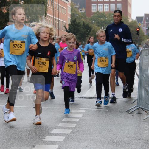 13.09.2026 - Kiel Lauf Markus Tischler http://msf.ph/oto/10449173 13.09.2026 08:56:50 Fleethörn 38, 5765, 9872, 38, 5762, 4382, 5219, 38, 689, 889, 7713 meine-sportfotos.de