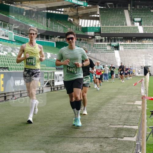 13.09.2026 - 21. swb-Marathon Bremen Michael Burmester http://msf.ph/oto/10449308 13.09.2026 12:48:21 Laufen im Stadion 382, 384, 524, 572, 621, 826, 868, 889, 1349, 1554, 1872, 1925, 2266, 2287, 2538, 2605, 2646, 2844, 2956, 3110, 3118, 3127, 3197, 3242, 3276, 3284, 3297, 3424, 3466, 3520, 3794, 3910, 4025, 4082, 4239, 4614, 4712, 4729, 4732, 4808, 4898, 4992, 5424, 5517, 5725, 5803, 5976, 6025, 6058, 6692, 6708, 6784, 6951, 7064, 7102, 7399, 7538, 7636, 7803, 7871, 7876, 8060, 8611, 8621, 8706, 8877, 8973, 8980, 8981, 9010, 9035, 9061, 9429, 9689, 9918 meine-sportfotos.de