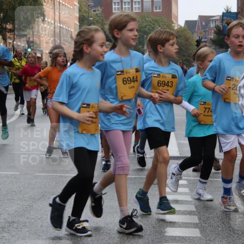 13.09.2026 - Kiel Lauf Markus Tischler http://msf.ph/oto/10449373 13.09.2026 08:58:24 Fleethörn 3867, 9773, 38, 6944, 38, 6943, 28, 774 meine-sportfotos.de
