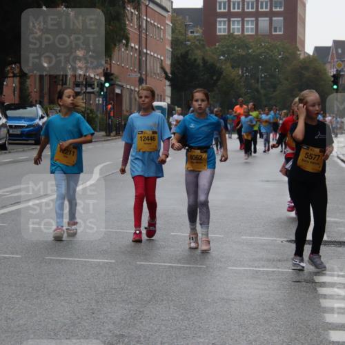 13.09.2026 - Kiel Lauf Markus Tischler http://msf.ph/oto/10449576 13.09.2026 09:00:11 Fleethörn 611, 2211, 12446, 39, 6062, 39, 5577, 435 meine-sportfotos.de