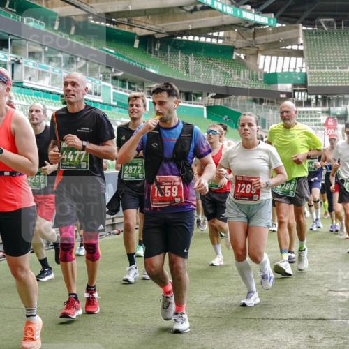 13.09.2026 - 21. swb-Marathon Bremen Michael Burmester http://msf.ph/oto/10449630 13.09.2026 13:09:08 Laufen im Stadion 164, 383, 391, 448, 532, 549, 551, 563, 625, 800, 808, 813, 869, 884, 898, 911, 1025, 1072, 1124, 1150, 1210, 1285, 1289, 1395, 1398, 1559, 1688, 1831, 1880, 1899, 2003, 2041, 2208, 2215, 2229, 2232, 2243, 2366, 2380, 2413, 2429, 2441, 2467, 2471, 2525, 2573, 2594, 2611, 2635, 2692, 2717, 2727, 2782, 2802, 2823, 2831, 2841, 2866, 2897, 2930, 2931, 2941, 3032, 3086, 3291, 3316, 3327, 3333, 3398, 3437, 3707, 3769, 109 meine-sportfotos.de