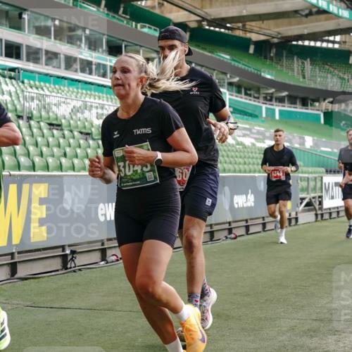 13.09.2026 - 21. swb-Marathon Bremen Michael Burmester http://msf.ph/oto/10449717 13.09.2026 12:48:36 Laufen im Stadion 382, 384, 524, 572, 621, 826, 889, 899, 1349, 1723, 1748, 1872, 1925, 2266, 2287, 2605, 2646, 2844, 2956, 3043, 3110, 3118, 3127, 3197, 3242, 3276, 3284, 3297, 3330, 3466, 3794, 3910, 3973, 4025, 4082, 4239, 4247, 4614, 4712, 4729, 4732, 4852, 4898, 4990, 4992, 5424, 5517, 5570, 5648, 5803, 5976, 6025, 6058, 6692, 6708, 6784, 6951, 7064, 7399, 7538, 7636, 7803, 7876, 8060, 8611, 8621, 8706, 8877, 8973, 8980, 8981, 9010, 9035, 9061, 9429, 9689, 9918 meine-sportfotos.de