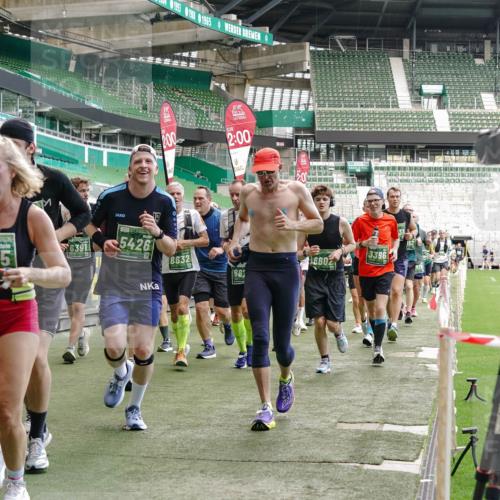 13.09.2026 - 21. swb-Marathon Bremen Michael Burmester http://msf.ph/oto/10449938 13.09.2026 13:09:12 Laufen im Stadion 164, 383, 391, 448, 532, 549, 551, 563, 625, 800, 808, 813, 869, 884, 898, 911, 1025, 1072, 1124, 1150, 1180, 1285, 1289, 1395, 1398, 1559, 1688, 1831, 1880, 1899, 2003, 2041, 2208, 2215, 2229, 2232, 2243, 2366, 2380, 2413, 2429, 2441, 2467, 2471, 2525, 2573, 2594, 2611, 2635, 2692, 2717, 2727, 2782, 2802, 2823, 2831, 2841, 2866, 2897, 2920, 2930, 2931, 2941, 3032, 3063, 3086, 3291, 3316, 3327, 3333, 3398, 3437, 3707, 3769, 109 meine-sportfotos.de