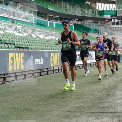 13.09.2026 - 21. swb-Marathon Bremen Michael Burmester http://msf.ph/oto/10450143 13.09.2026 12:48:58 Laufen im Stadion 382, 384, 524, 572, 779, 826, 889, 899, 1349, 1723, 1748, 1872, 1925, 2287, 2605, 2750, 2844, 2909, 2956, 3043, 3110, 3127, 3197, 3242, 3276, 3330, 3466, 3794, 3910, 3973, 4033, 4082, 4247, 4384, 4614, 4712, 4732, 4743, 4852, 4898, 4990, 5424, 5517, 5570, 5594, 5648, 5803, 6025, 6058, 6692, 6708, 6842, 6951, 7064, 7109, 7399, 7538, 7636, 7803, 7876, 8611, 8621, 8706, 8877, 8973, 8980, 8981, 9010, 9035, 9429 meine-sportfotos.de