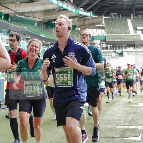 13.09.2026 - 21. swb-Marathon Bremen Michael Burmester http://msf.ph/oto/10450237 13.09.2026 13:09:18 Laufen im Stadion 164, 383, 391, 448, 532, 549, 551, 563, 625, 800, 813, 869, 884, 898, 1025, 1072, 1124, 1150, 1180, 1285, 1289, 1395, 1398, 1559, 1688, 1831, 1880, 1899, 2041, 2208, 2215, 2229, 2232, 2243, 2366, 2380, 2413, 2429, 2441, 2467, 2471, 2525, 2530, 2573, 2594, 2611, 2635, 2692, 2714, 2717, 2727, 2782, 2785, 2823, 2841, 2866, 2897, 2920, 2930, 2931, 2941, 3032, 3063, 3086, 3291, 3316, 3327, 3333, 3398, 3437, 3707, 3769, 109 meine-sportfotos.de