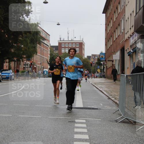 13.09.2026 - Kiel Lauf Markus Tischler http://msf.ph/oto/10450274 13.09.2026 09:38:09 Fleethörn 702, 235, 2048 meine-sportfotos.de