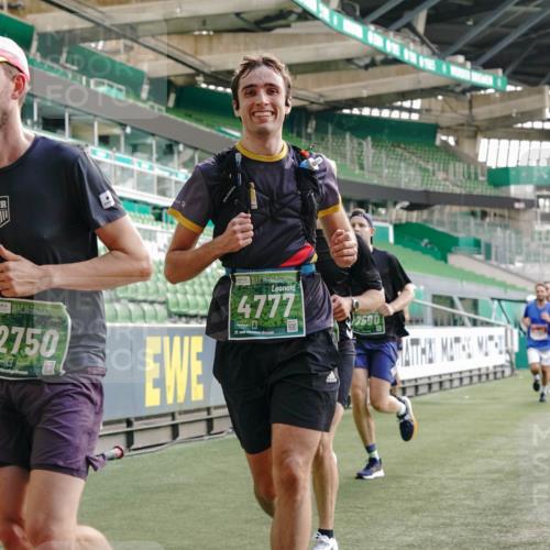 13.09.2026 - 21. swb-Marathon Bremen Michael Burmester http://msf.ph/oto/10450291 13.09.2026 12:49:03 Laufen im Stadion 382, 384, 524, 572, 779, 826, 889, 899, 1349, 1517, 1723, 1748, 1872, 1925, 2287, 2288, 2605, 2750, 2844, 2909, 2956, 3043, 3110, 3127, 3197, 3242, 3276, 3330, 3466, 3794, 3910, 3973, 4033, 4082, 4247, 4384, 4712, 4732, 4743, 4852, 4898, 4990, 5424, 5517, 5570, 5585, 5594, 5648, 5803, 6025, 6058, 6692, 6842, 6951, 7064, 7109, 7115, 7399, 7538, 7636, 7803, 7876, 8611, 8706, 8877, 8973, 8980, 8981, 9010, 9035, 9429 meine-sportfotos.de