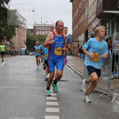 13.09.2026 - Kiel Lauf Markus Tischler http://msf.ph/oto/10450355 13.09.2026 09:38:35 Fleethörn 987, 10, 39, 1806, 315 meine-sportfotos.de