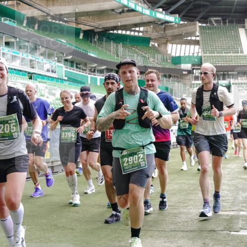 13.09.2026 - 21. swb-Marathon Bremen Michael Burmester http://msf.ph/oto/10450515 13.09.2026 13:09:24 Laufen im Stadion 164, 383, 391, 448, 532, 549, 551, 563, 625, 813, 869, 884, 898, 1025, 1072, 1124, 1150, 1180, 1285, 1289, 1398, 1559, 1688, 1867, 1880, 1899, 2041, 2208, 2215, 2229, 2232, 2243, 2366, 2380, 2413, 2429, 2441, 2467, 2471, 2525, 2530, 2553, 2573, 2594, 2611, 2635, 2692, 2714, 2717, 2727, 2782, 2785, 2823, 2841, 2897, 2920, 2930, 2931, 2941, 3032, 3063, 3086, 3291, 3316, 3327, 3333, 3398, 3437, 3707, 3769, 109 meine-sportfotos.de