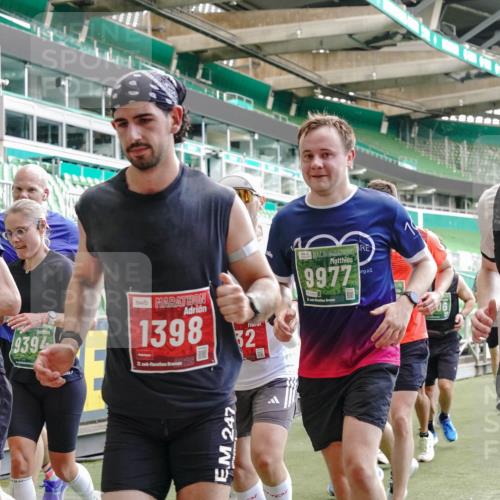 13.09.2026 - 21. swb-Marathon Bremen Michael Burmester http://msf.ph/oto/10450589 13.09.2026 13:09:26 Laufen im Stadion 164, 383, 391, 448, 532, 549, 551, 563, 625, 813, 869, 884, 898, 1025, 1072, 1124, 1150, 1180, 1285, 1289, 1398, 1559, 1688, 1867, 1880, 1899, 2041, 2208, 2215, 2229, 2232, 2243, 2268, 2366, 2380, 2413, 2429, 2441, 2467, 2471, 2525, 2530, 2553, 2573, 2594, 2635, 2692, 2714, 2717, 2727, 2782, 2785, 2823, 2841, 2897, 2920, 2930, 2931, 2941, 3032, 3063, 3086, 3291, 3316, 3327, 3333, 3398, 3437, 3707, 3769, 109 meine-sportfotos.de
