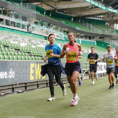 13.09.2026 - 21. swb-Marathon Bremen Michael Burmester http://msf.ph/oto/10450601 13.09.2026 10:31:07 Laufen im Stadion 10141, 10146, 10174, 10193, 10222, 10227, 10233, 10255, 10281, 10284, 10304, 10339, 10359, 10392, 10448, 10452, 10467, 10471, 10478, 10479, 10503, 10515, 10529, 10543, 10555, 10577, 10579, 10585, 10588, 10589, 10608, 10610, 10626, 10631, 10641, 10652, 10684, 10685, 10704, 10708, 10714, 10725, 10734, 10757, 10761, 10764, 10765, 10780, 10808, 10821, 10822, 10827, 10837, 10838, 10862, 10863, 10884, 10886, 10887, 10906, 10984, 11002, 11038, 11350, 11379 meine-sportfotos.de