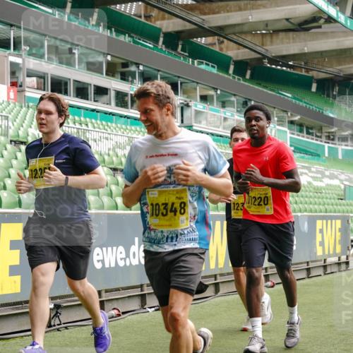 13.09.2026 - 21. swb-Marathon Bremen Michael Burmester http://msf.ph/oto/10450718 13.09.2026 10:31:10 Laufen im Stadion 10141, 10146, 10174, 10193, 10222, 10227, 10233, 10255, 10281, 10284, 10304, 10339, 10359, 10392, 10448, 10452, 10467, 10471, 10478, 10479, 10503, 10515, 10529, 10543, 10555, 10577, 10579, 10585, 10588, 10589, 10608, 10610, 10626, 10631, 10641, 10652, 10684, 10685, 10704, 10708, 10714, 10725, 10734, 10757, 10761, 10764, 10765, 10780, 10808, 10821, 10822, 10827, 10837, 10838, 10862, 10863, 10884, 10886, 10887, 10906, 10984, 11002, 11038, 11350, 11379 meine-sportfotos.de