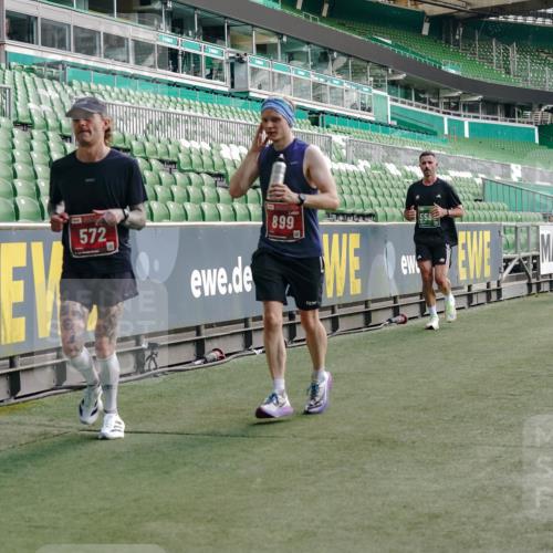 13.09.2026 - 21. swb-Marathon Bremen Michael Burmester http://msf.ph/oto/10450809 13.09.2026 12:49:23 Laufen im Stadion 382, 469, 524, 572, 663, 670, 779, 826, 889, 899, 1349, 1517, 1605, 1723, 1748, 1872, 1925, 2052, 2287, 2288, 2347, 2605, 2750, 2844, 2909, 3043, 3110, 3127, 3197, 3276, 3330, 3625, 3910, 3973, 4033, 4082, 4247, 4384, 4712, 4732, 4743, 4852, 4898, 4990, 5111, 5377, 5383, 5424, 5517, 5570, 5585, 5594, 5648, 6058, 6652, 6692, 6842, 6906, 6951, 7064, 7109, 7115, 7121, 7399, 7636, 7803, 7876, 8706, 8877, 8973, 8981, 9010, 9035, 9429 meine-sportfotos.de