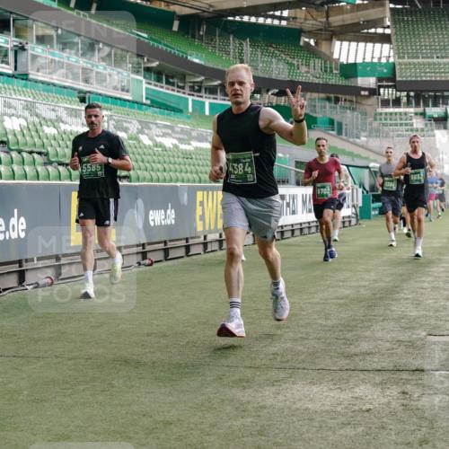 13.09.2026 - 21. swb-Marathon Bremen Michael Burmester http://msf.ph/oto/10450852 13.09.2026 12:49:25 Laufen im Stadion 382, 469, 524, 572, 663, 670, 779, 826, 889, 899, 1349, 1517, 1605, 1723, 1748, 1872, 1925, 2052, 2287, 2288, 2291, 2347, 2605, 2750, 2844, 2909, 3043, 3110, 3127, 3197, 3276, 3330, 3625, 3910, 3973, 4033, 4082, 4247, 4384, 4712, 4732, 4743, 4852, 4898, 4990, 5111, 5377, 5383, 5424, 5517, 5570, 5585, 5594, 5648, 6058, 6652, 6692, 6842, 6906, 6951, 7064, 7109, 7115, 7121, 7399, 7636, 7803, 7876, 8706, 8877, 8973, 8981, 9010, 9035, 9429 meine-sportfotos.de