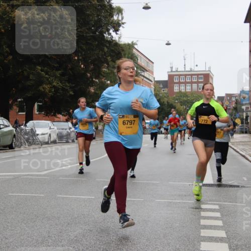 13.09.2026 - Kiel Lauf Markus Tischler http://msf.ph/oto/10450919 13.09.2026 09:42:11 Fleethörn 6075, 38, 6797, 39, 772, 357 meine-sportfotos.de