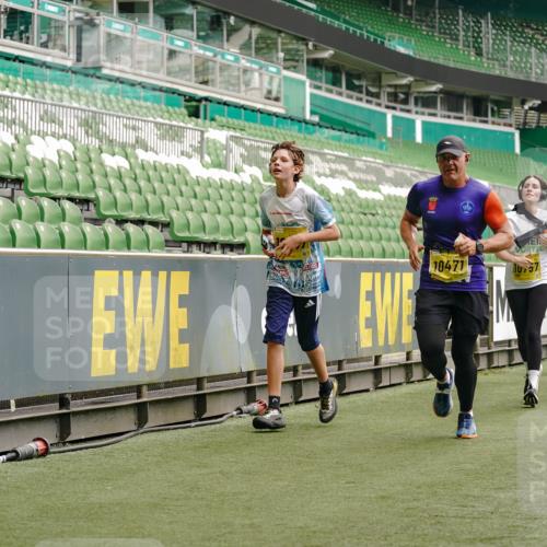 13.09.2026 - 21. swb-Marathon Bremen Michael Burmester http://msf.ph/oto/10450970 13.09.2026 10:31:16 Laufen im Stadion 10141, 10146, 10174, 10193, 10222, 10227, 10233, 10255, 10281, 10284, 10304, 10339, 10359, 10392, 10443, 10448, 10452, 10471, 10478, 10479, 10503, 10515, 10529, 10540, 10543, 10555, 10577, 10579, 10588, 10589, 10608, 10610, 10626, 10631, 10641, 10652, 10684, 10685, 10703, 10704, 10708, 10714, 10725, 10757, 10764, 10765, 10780, 10808, 10821, 10822, 10837, 10838, 10862, 10863, 10884, 10886, 10887, 10906, 10984, 11002, 11038, 11350, 11379 meine-sportfotos.de