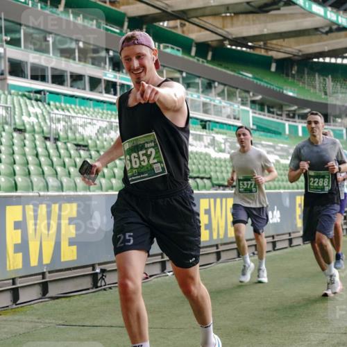13.09.2026 - 21. swb-Marathon Bremen Michael Burmester http://msf.ph/oto/10451008 13.09.2026 12:49:29 Laufen im Stadion 382, 469, 524, 572, 663, 670, 779, 826, 889, 899, 1349, 1517, 1605, 1723, 1748, 1872, 1925, 2052, 2287, 2288, 2291, 2347, 2360, 2605, 2750, 2844, 2909, 3043, 3110, 3127, 3197, 3276, 3330, 3625, 3647, 3910, 3973, 4033, 4082, 4247, 4384, 4712, 4732, 4743, 4852, 4898, 4990, 5111, 5377, 5383, 5424, 5517, 5570, 5585, 5594, 5636, 5648, 6058, 6267, 6652, 6692, 6842, 6906, 6951, 7064, 7109, 7115, 7121, 7399, 7636, 7803, 7876, 8706, 8877, 8973, 8981, 9010, 9035, 9429 meine-sportfotos.de