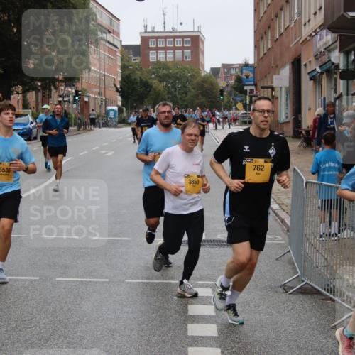 13.09.2026 - Kiel Lauf Markus Tischler http://msf.ph/oto/10451052 13.09.2026 09:42:53 Fleethörn 5530, 3850, 38, 762, 39, 9354 meine-sportfotos.de