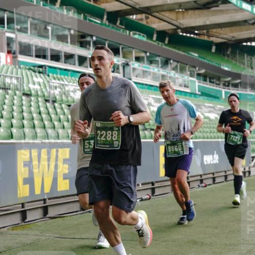 13.09.2026 - 21. swb-Marathon Bremen Michael Burmester http://msf.ph/oto/10451062 13.09.2026 12:49:31 Laufen im Stadion 382, 469, 524, 572, 663, 670, 779, 826, 889, 899, 1349, 1513, 1517, 1605, 1723, 1748, 1872, 1925, 2052, 2287, 2288, 2291, 2347, 2360, 2605, 2750, 2844, 2909, 3043, 3110, 3127, 3197, 3276, 3330, 3625, 3647, 3910, 3973, 4033, 4082, 4247, 4384, 4712, 4732, 4743, 4852, 4898, 4990, 5111, 5377, 5383, 5424, 5517, 5570, 5585, 5594, 5636, 5648, 6058, 6267, 6652, 6692, 6842, 6906, 6951, 7064, 7109, 7115, 7121, 7399, 7636, 7876, 8706, 8877, 8973, 8981, 9035, 9429 meine-sportfotos.de