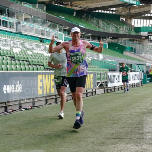 13.09.2026 - 21. swb-Marathon Bremen Michael Burmester http://msf.ph/oto/10451334 13.09.2026 12:49:41 Laufen im Stadion 469, 524, 572, 663, 670, 779, 826, 899, 1349, 1513, 1517, 1605, 1723, 1748, 1925, 2052, 2130, 2287, 2288, 2291, 2347, 2360, 2605, 2750, 2844, 2909, 3043, 3110, 3127, 3197, 3276, 3330, 3625, 3647, 3973, 4033, 4082, 4247, 4384, 4732, 4743, 4852, 4898, 4990, 5111, 5314, 5377, 5383, 5424, 5517, 5570, 5585, 5594, 5620, 5636, 5648, 6267, 6652, 6668, 6692, 6842, 6901, 6906, 6951, 7064, 7109, 7115, 7121, 7636, 7876, 8877, 8973, 9035, 9429 meine-sportfotos.de