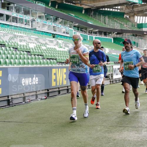 13.09.2026 - 21. swb-Marathon Bremen Michael Burmester http://msf.ph/oto/10451380 13.09.2026 13:09:41 Laufen im Stadion 164, 383, 391, 448, 532, 549, 563, 625, 813, 869, 898, 1025, 1072, 1124, 1150, 1180, 1289, 1398, 1559, 1855, 1867, 1880, 1899, 2041, 2202, 2208, 2229, 2232, 2243, 2268, 2339, 2380, 2413, 2429, 2441, 2467, 2471, 2525, 2530, 2553, 2573, 2594, 2635, 2682, 2692, 2714, 2717, 2727, 2785, 2823, 2841, 2897, 2920, 2930, 2931, 2932, 2941, 3032, 3063, 3086, 3089, 3122, 3291, 3316, 3327, 3333, 3398, 3410, 3437, 3707, 3769, 109 meine-sportfotos.de