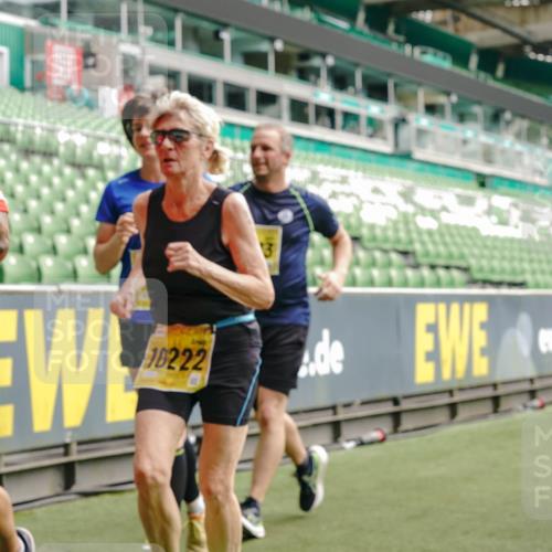 13.09.2026 - 21. swb-Marathon Bremen Michael Burmester http://msf.ph/oto/10451472 13.09.2026 10:31:26 Laufen im Stadion 10141, 10146, 10174, 10193, 10222, 10227, 10233, 10246, 10255, 10281, 10284, 10304, 10339, 10359, 10392, 10443, 10448, 10471, 10478, 10479, 10503, 10515, 10518, 10529, 10540, 10543, 10555, 10577, 10579, 10588, 10589, 10608, 10610, 10626, 10631, 10641, 10646, 10652, 10684, 10685, 10703, 10704, 10708, 10714, 10725, 10757, 10765, 10780, 10808, 10821, 10822, 10837, 10838, 10862, 10863, 10884, 10886, 10887, 10906, 10984, 11002, 11038, 11350, 11379 meine-sportfotos.de