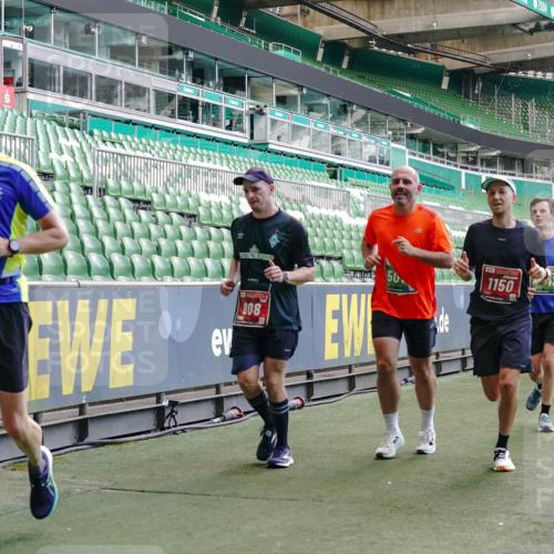 13.09.2026 - 21. swb-Marathon Bremen Michael Burmester http://msf.ph/oto/10451529 13.09.2026 13:09:44 Laufen im Stadion 164, 383, 391, 448, 532, 549, 563, 625, 813, 869, 898, 1025, 1072, 1124, 1150, 1180, 1289, 1398, 1559, 1855, 1867, 1880, 1894, 1899, 2041, 2202, 2208, 2229, 2232, 2243, 2268, 2284, 2339, 2342, 2380, 2413, 2429, 2441, 2467, 2471, 2525, 2530, 2553, 2573, 2594, 2682, 2692, 2714, 2717, 2727, 2785, 2823, 2841, 2897, 2920, 2930, 2931, 2932, 2941, 3032, 3063, 3086, 3089, 3122, 3291, 3316, 3327, 3333, 3398, 3410, 3437, 3707, 3769, 109 meine-sportfotos.de
