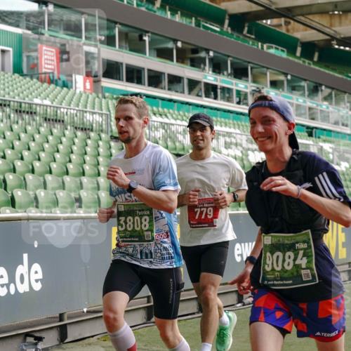 13.09.2026 - 21. swb-Marathon Bremen Michael Burmester http://msf.ph/oto/10451533 13.09.2026 12:50:06 Laufen im Stadion 469, 524, 572, 663, 670, 779, 899, 1510, 1513, 1517, 1605, 1723, 1748, 1998, 2052, 2130, 2287, 2288, 2291, 2295, 2347, 2360, 2442, 2444, 2750, 2909, 3043, 3197, 3276, 3330, 3625, 3647, 3808, 3973, 4023, 4033, 4082, 4247, 4368, 4384, 4559, 4732, 4743, 4852, 4888, 4898, 4990, 5066, 5111, 5155, 5314, 5377, 5383, 5424, 5517, 5532, 5570, 5585, 5594, 5620, 5627, 5636, 5648, 6267, 6471, 6652, 6668, 6692, 6842, 6901, 6906, 7109, 7115, 7121, 7876, 9035 meine-sportfotos.de